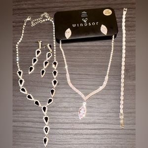 ✨💖✨Costume Jewelry lot.